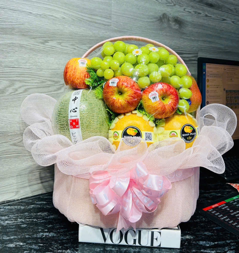 Giỏ Trái Cây Tặng Cô 20/11 Có Gì Khác Với Giỏ Tặng Thầy?